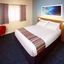 travelodge-doncaster-lakeside.yorkshirehotels.net/